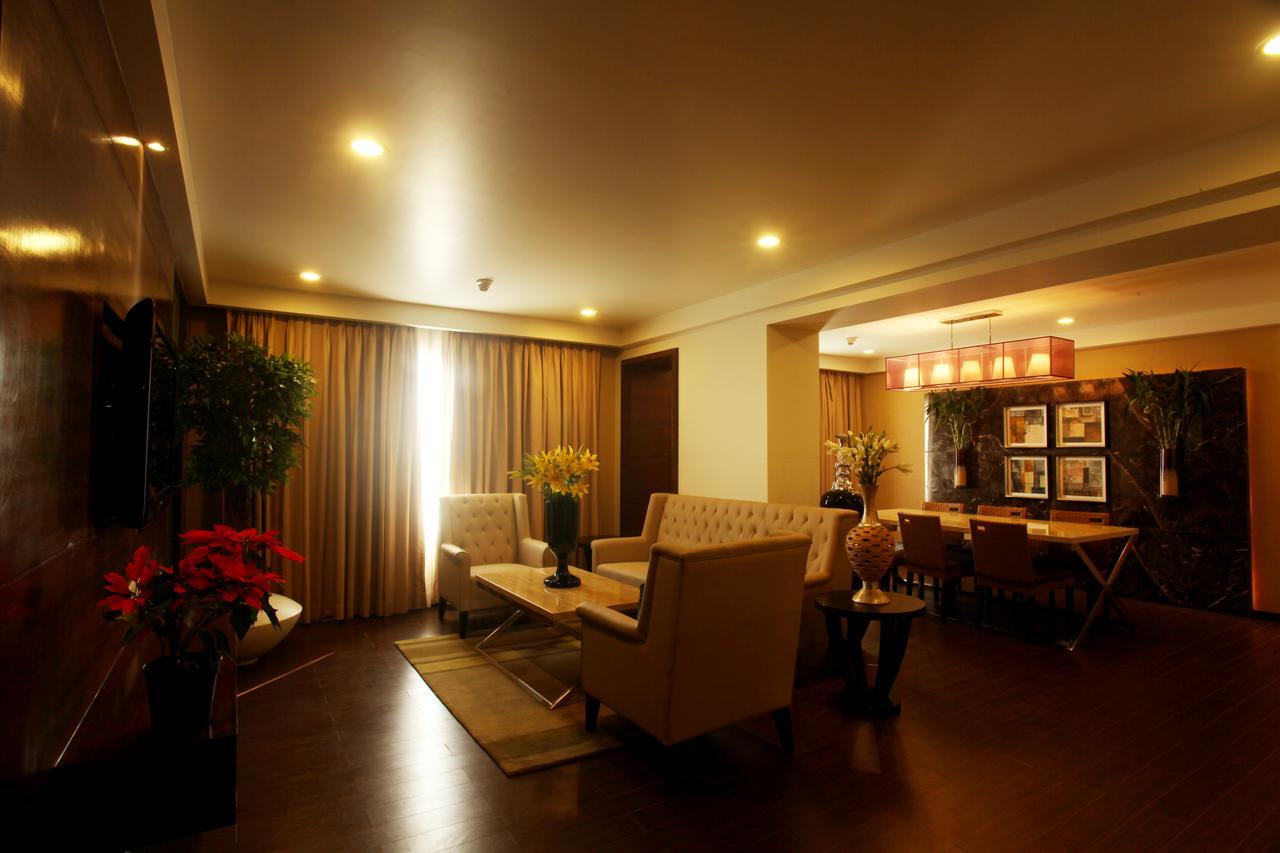 Paradigm Sarovar Portico Kākināda Exterior foto